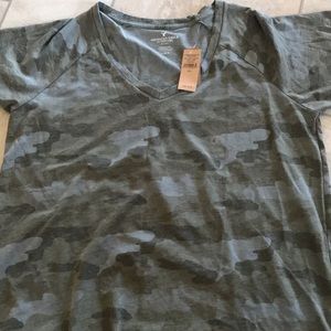 American Eagle Outfitters camo tee